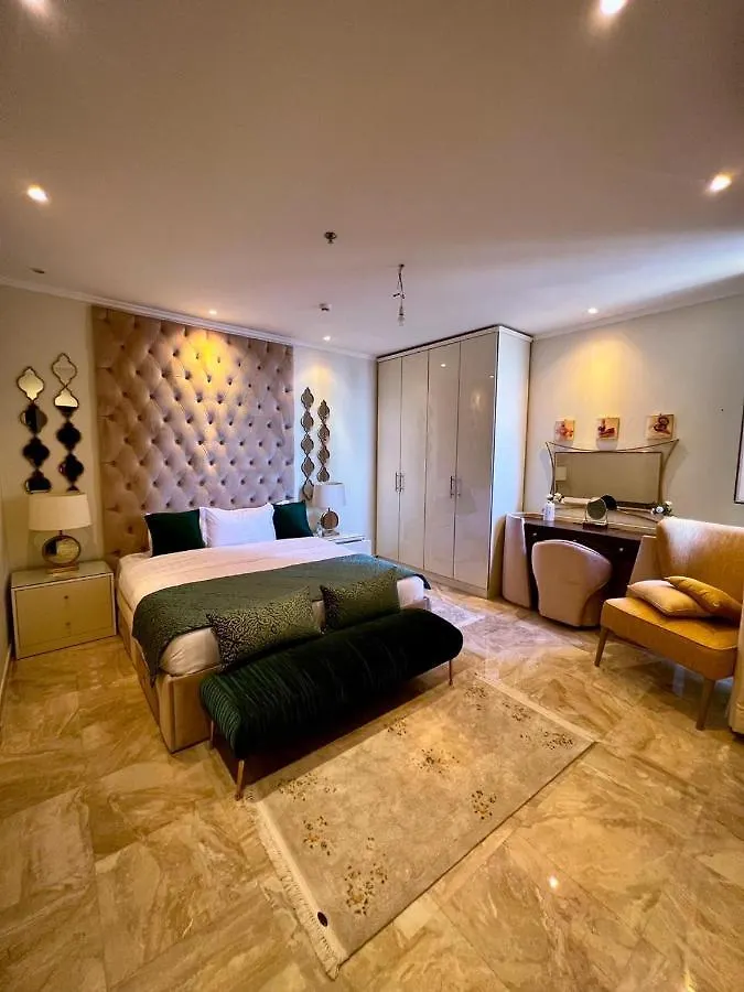 Appartement شقة ملكيه فاخرة مطله على البحر DDjeddah